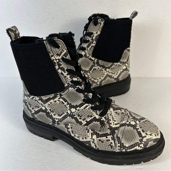 Circus by Sam Edelman Giovanny Snake Print Combat Boots 10 - Picture 1 of 10